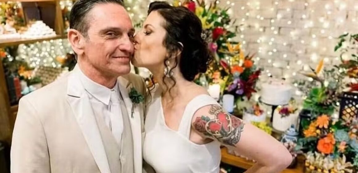 Paulo Miklos anuncia separação após 10 anos com produtora Renata Galvão