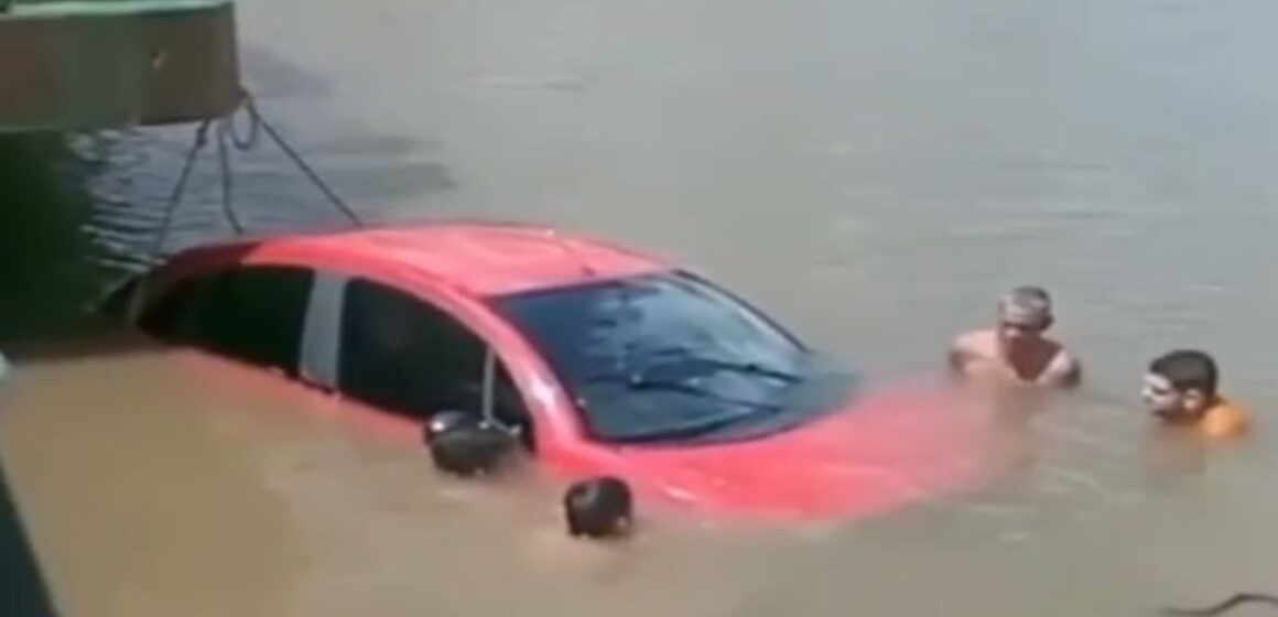 Em Colares, carro desgovernado cai no rio Guajará-Miri
