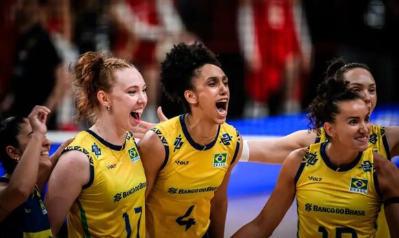 Seleção feminina de vôlei supera Turquia e alcança 7ª vitória na Liga das Nações