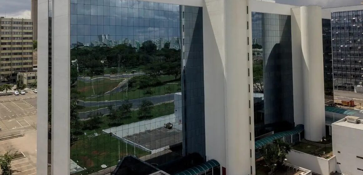 INSS prevê começar a pagar ressarcimento a aposentados em 24 de julho