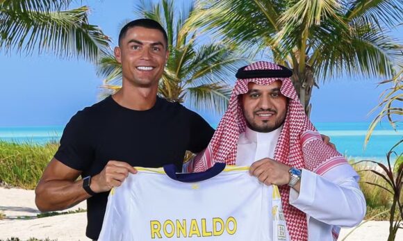 Cristiano Ronaldo renova com Al-Nassr e seguirá na Arábia Saudita até 2027