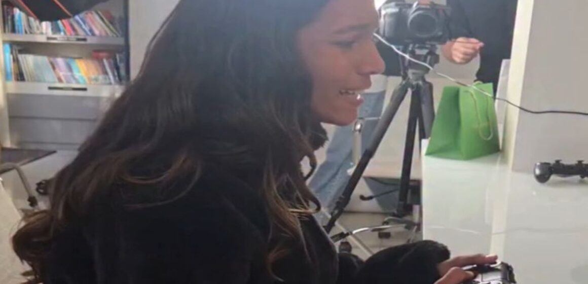 Rayssa Leal testa versão digital de si mesma em novo jogo de Tony Hawk