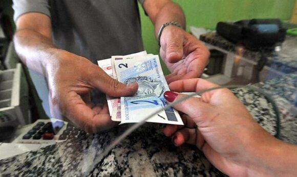 Fecomércio afirma que endividamento dos paraenses atingiu 68,4% em maio
