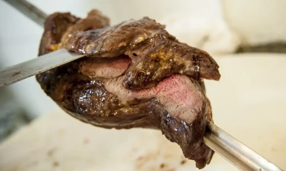 Jacupiranga, no interior de SP, é o berço do rodízio de churrasco brasileiro