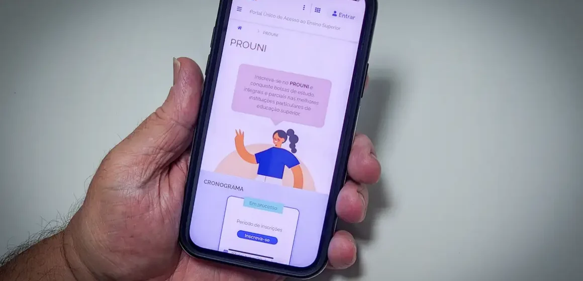 Inscrições para o Prouni do 2º semestre terminam nesta sexta-feira