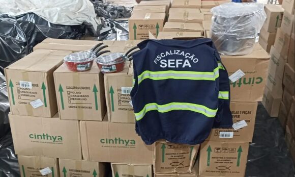 Fiscais apreendem 392 caixas de produtos de cozinha sem nota fiscal em Cachoeira do Piriá