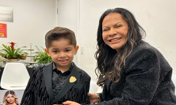 Mãe de Marília Mendonça recorre à Justiça para reaver guarda do neto Léo
