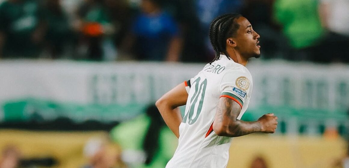 Da cesta básica ao Chelsea: a trajetória de superação de João Pedro no Fluminense