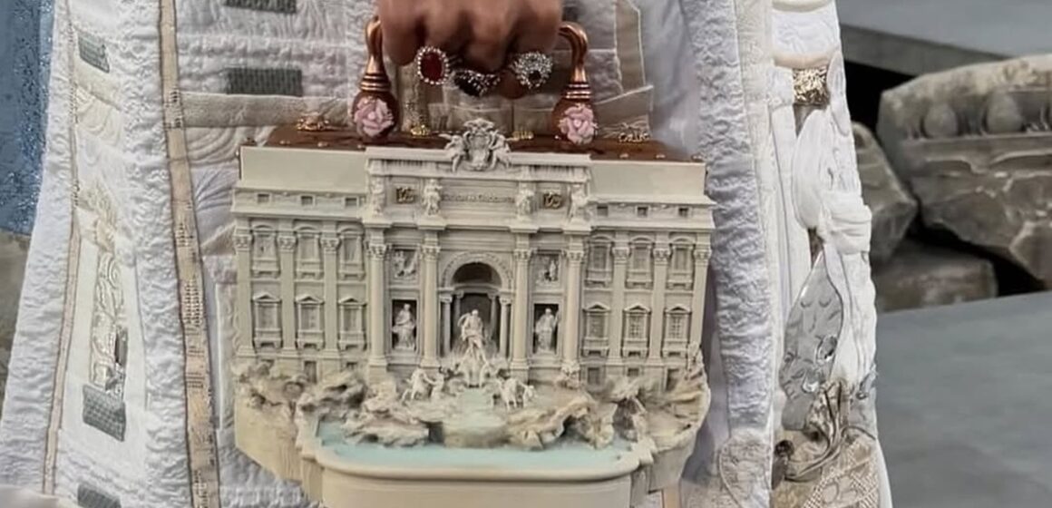 Dolce&Gabbana homenageia Roma com coleção Alta Moda e bolsa inspirada na Fontana di Trevi