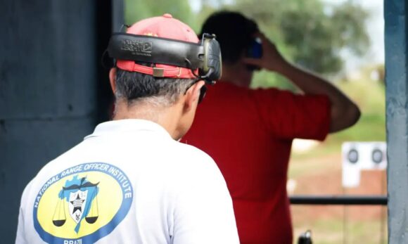PF assume controle de armas de CACs