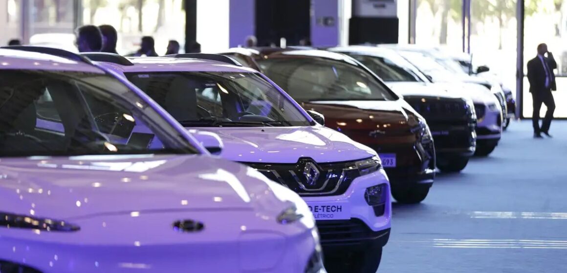 Vendas de veículos caem em junho, mas acumulam alta de 4,8% no semestre