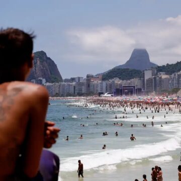 Brasil bate recorde de turistas estrangeiros no 1º semestre de 2025