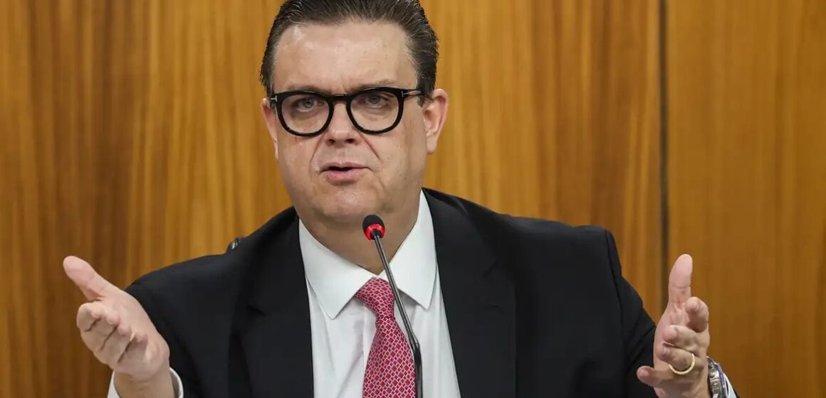 INSS inicia pagamento de R$ 6,3 bi a aposentados em 24 de julho