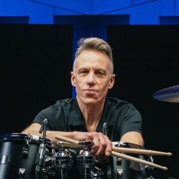 Baterista Matt Cameron deixa o Pearl Jam após 27 anos