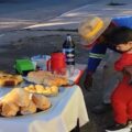 Menino de 3 anos celebra aniversário com café da manhã para garis em gesto de gratidão