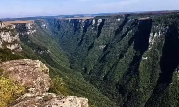 Segurança em parques nacionais reduz riscos, mas não elimina perigos em áreas naturais
