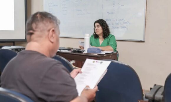Uepa abre inscrições para cursos de inglês e espanhol com opções presenciais e online