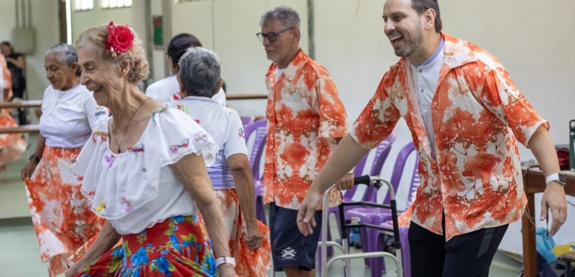 Uepa busca voluntários com Parkinson para projeto que une dança e terapias corporais