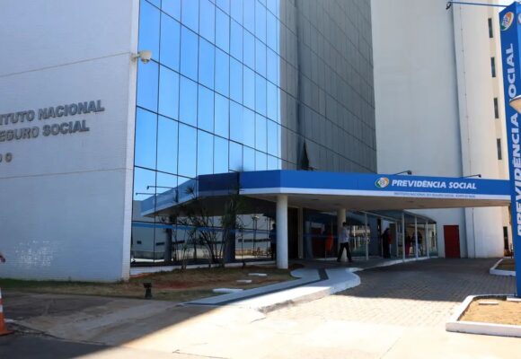 Aposentados têm até 14 de novembro para aderir a plano de restituição do INSS
