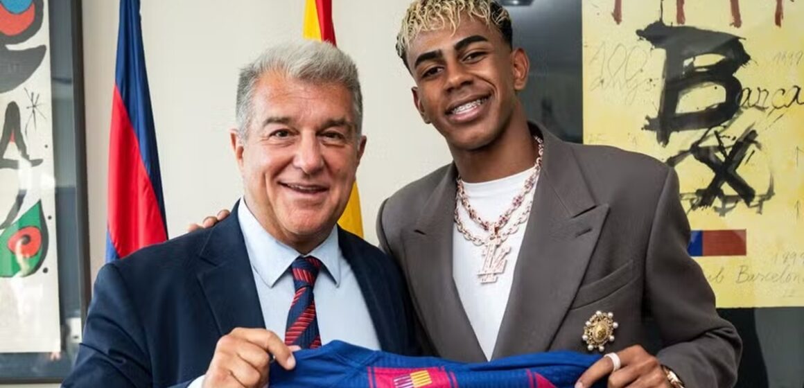 WhatsApp Image 2025-07-16 at 21.08.00 Lamine Yamal assume camisa 10 do Barcelona em cerimônia histórica e assina contrato até 2031