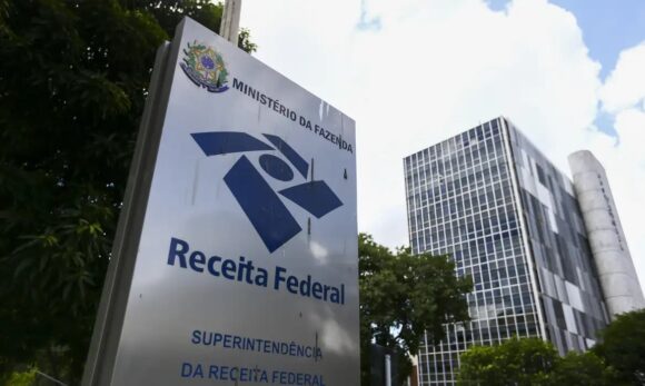 Receita Federal descarta cobrança retroativa de IOF após decisão do STF