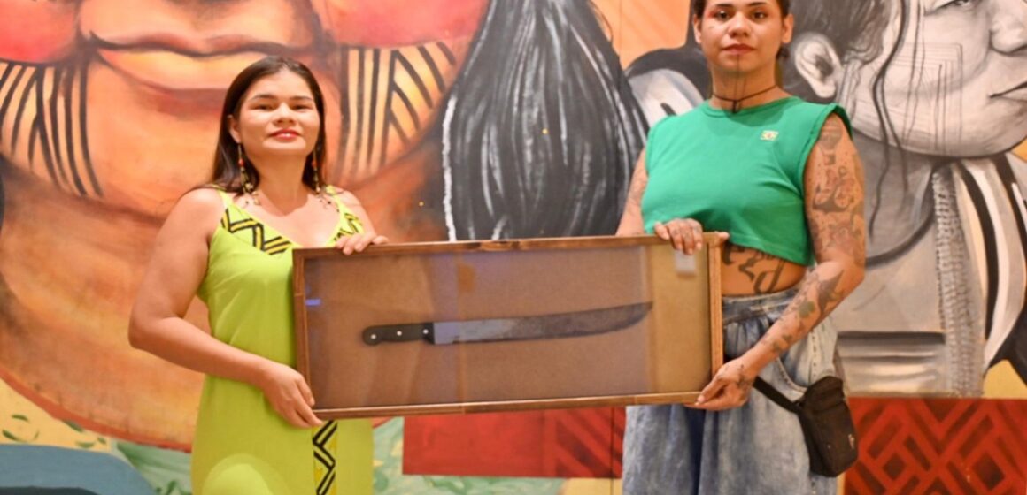 Belém inaugura exposição permanente em homenagem a Tuíre Kayapó, ícone da resistência indígena