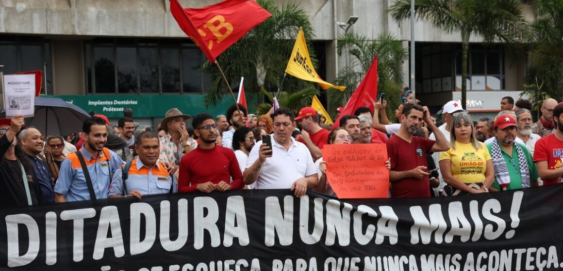 Autocracias superam democracias no mundo pela primeira vez em décadas, aponta estudo