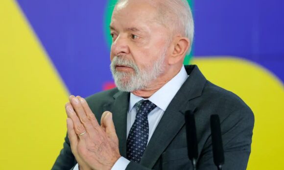 Lula veta redução de pena para lavagem de dinheiro e sanciona lei que aumenta punição por furto de cabos