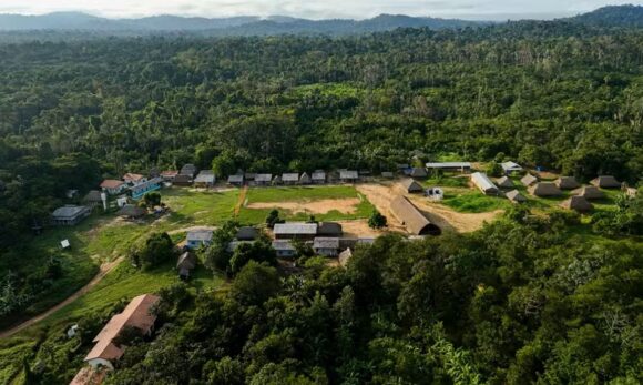 afp-20250612-49zl662-v4-midres-brazilindigenousasurini Vestígios confirmam presença de indígenas isolados em terra protegida da Amazônia paraense
