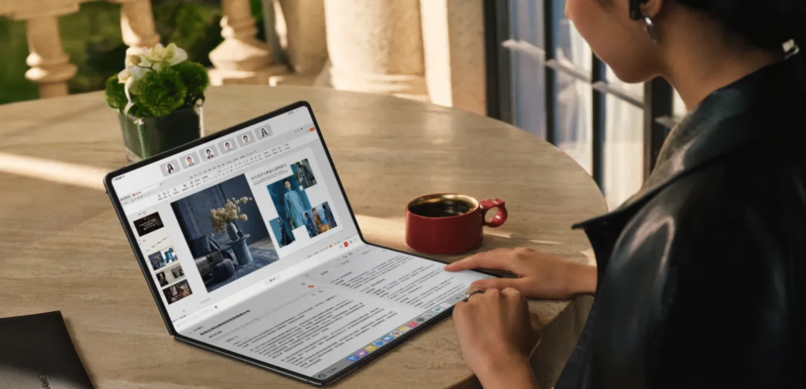 Huawei anuncia primeiro computador com tela dobrável do mundo