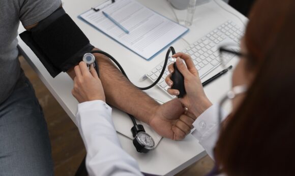 Medicina preventiva transforma envelhecimento em experiência ativa e saudável