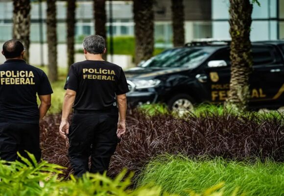 Polícia Federal combate fraude de R$ 3 milhões com sites falsos do Enem