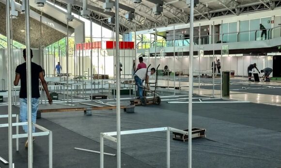 Montagem da 28ª Feira Pan-Amazônica do Livro inicia no Hangar em Belém
