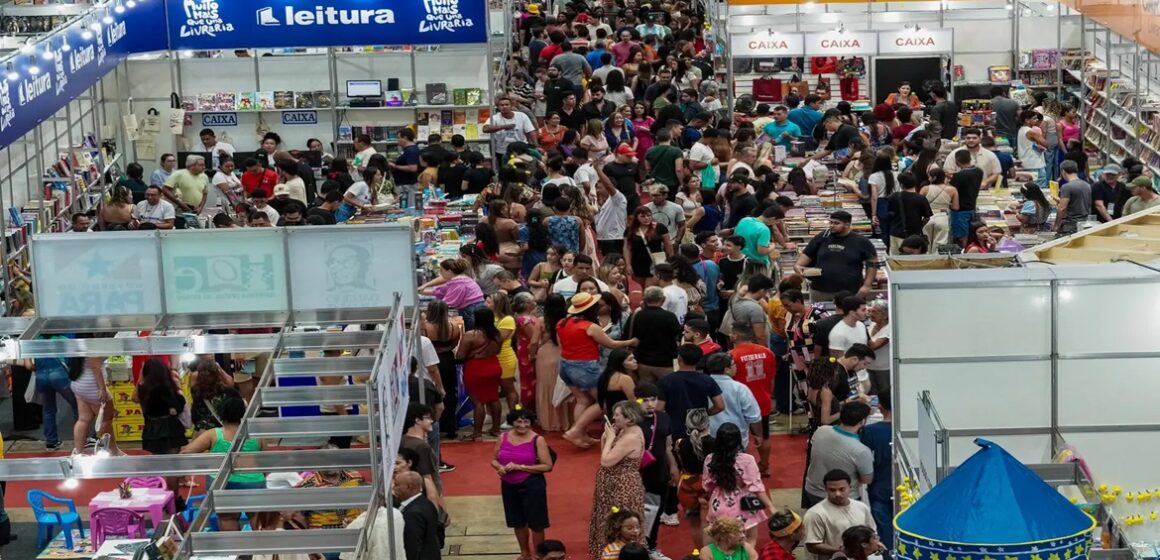 Feira Pan-Amazônica do Livro atrai milhares em segundo dia com shows e diversidade cultural