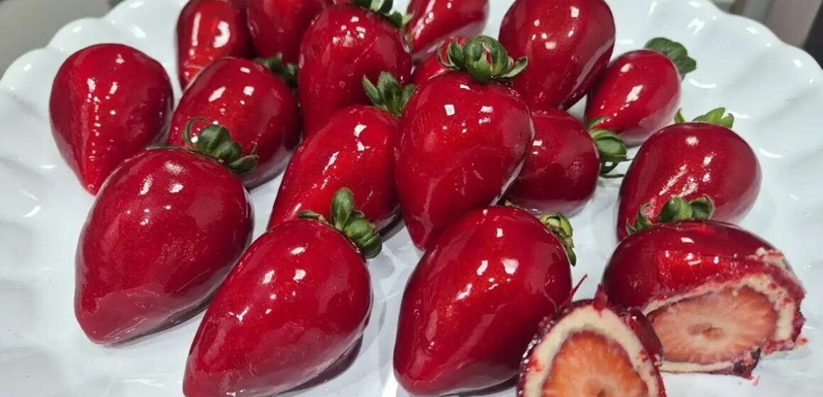 Morango-do-Amor-Como-Fazer-a-Receita-que-Esta-Bombando-em-2025 Fenômeno do “Morango do Amor” eleva preço da fruta em Belém