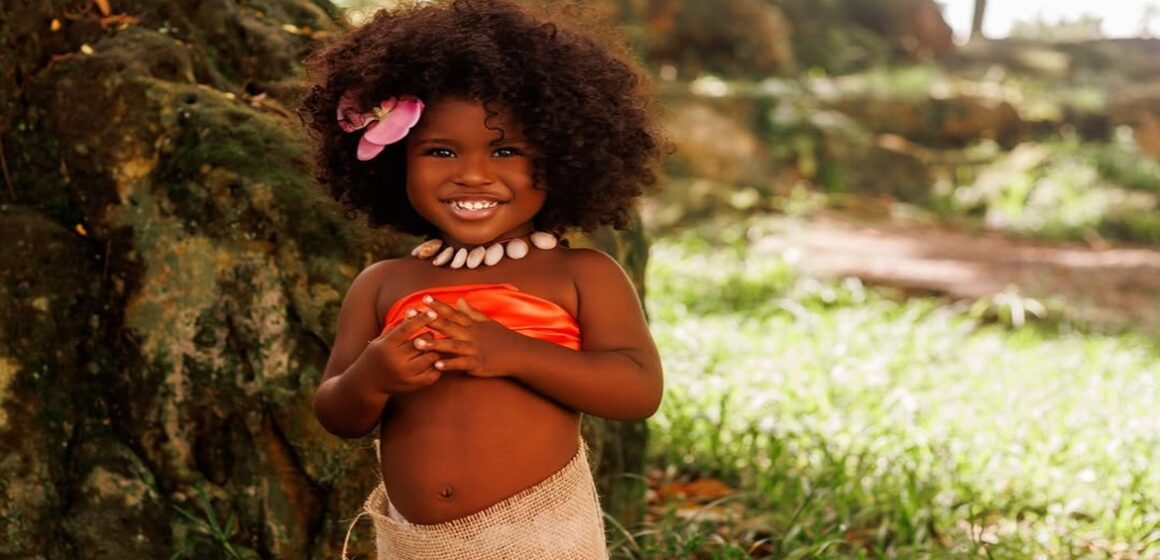 SaveClip.App_514488131_17901479904211965_4678194086754831266_n Bebê paraense de 3 anos vira estrela nacional em campanha da Johnson após viralizar na web