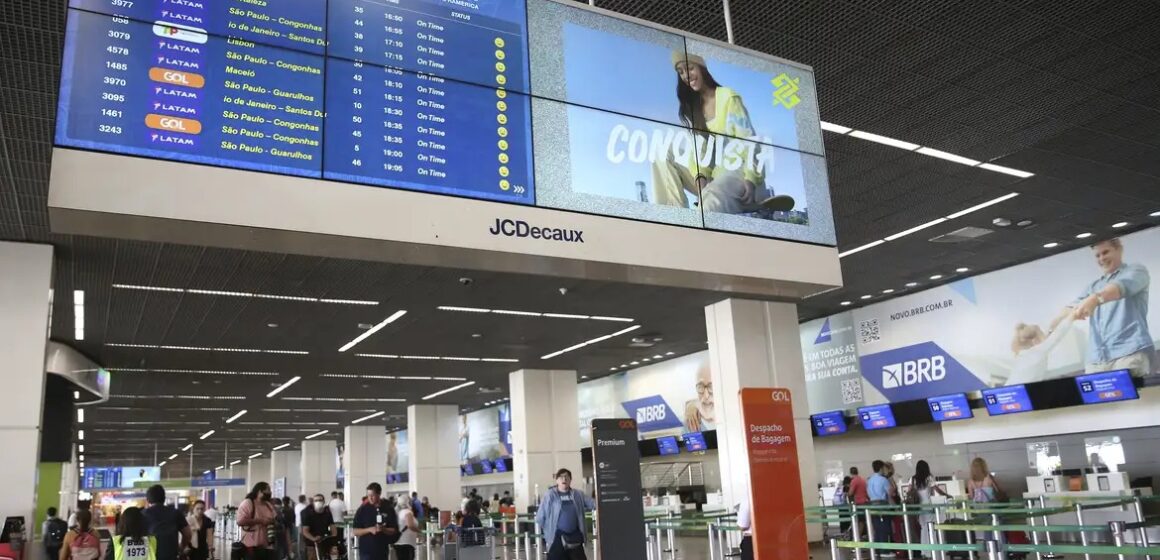 Anvisa determina alertas sobre mpox e sarampo em portos e aeroportos