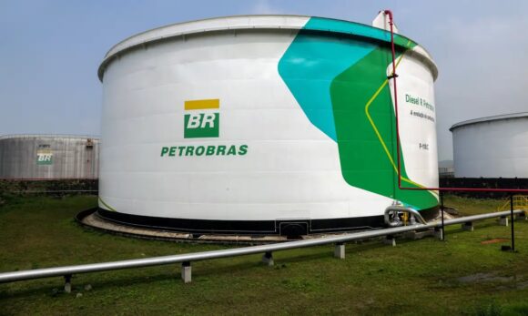 Petrobras inicia pagamento de dividendos do primeiro trimestre