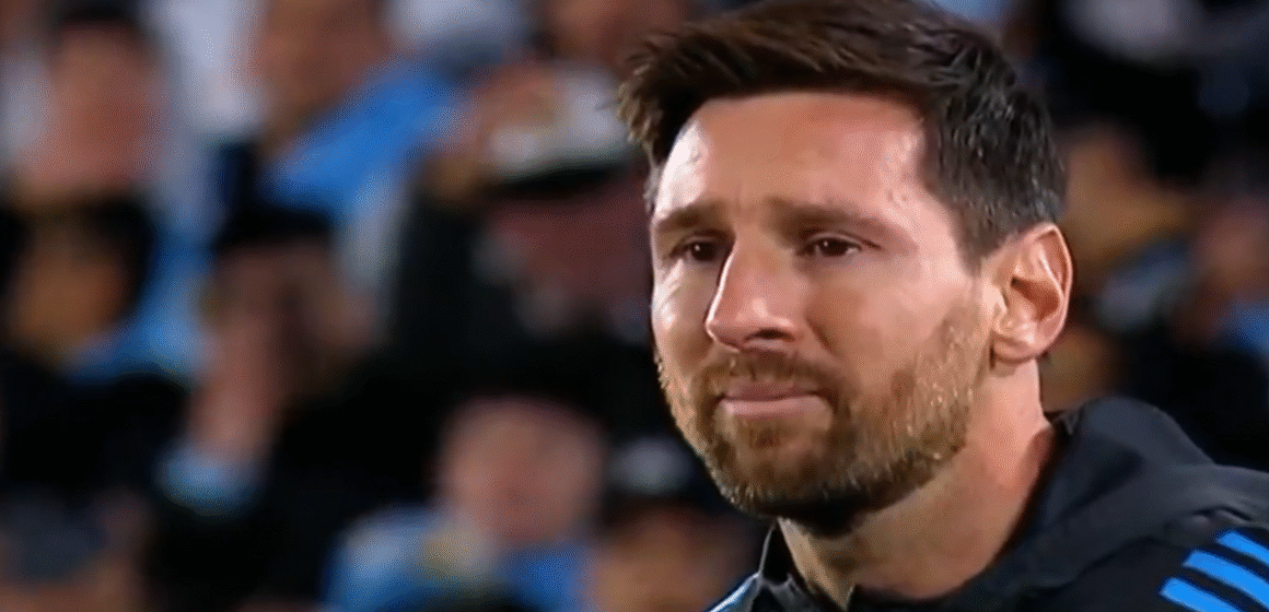Em noite de emoção, Messi chora em possível despedida da Argentina pela seleção