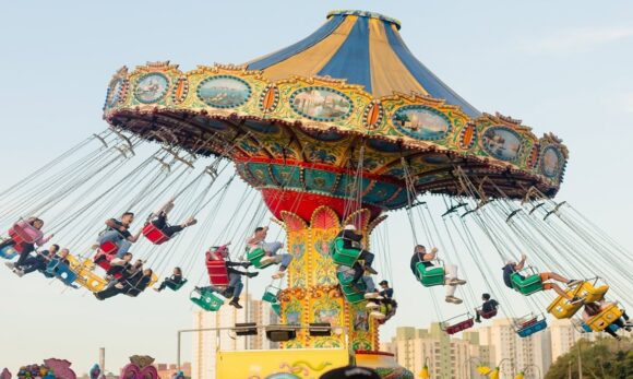 Arraial de Nazaré será aberto nesta segunda com 96 estandes e parque de diversões