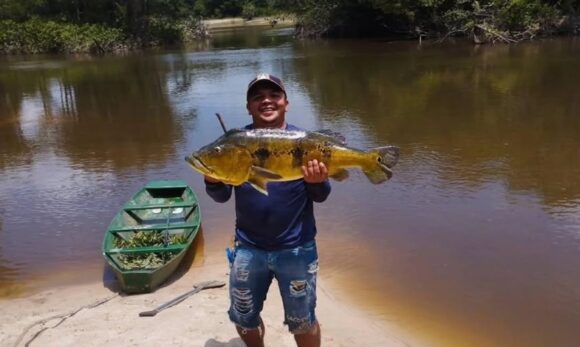 Pescador captura tucunaré de mais de 9 kg em rio de Garrafão do Norte