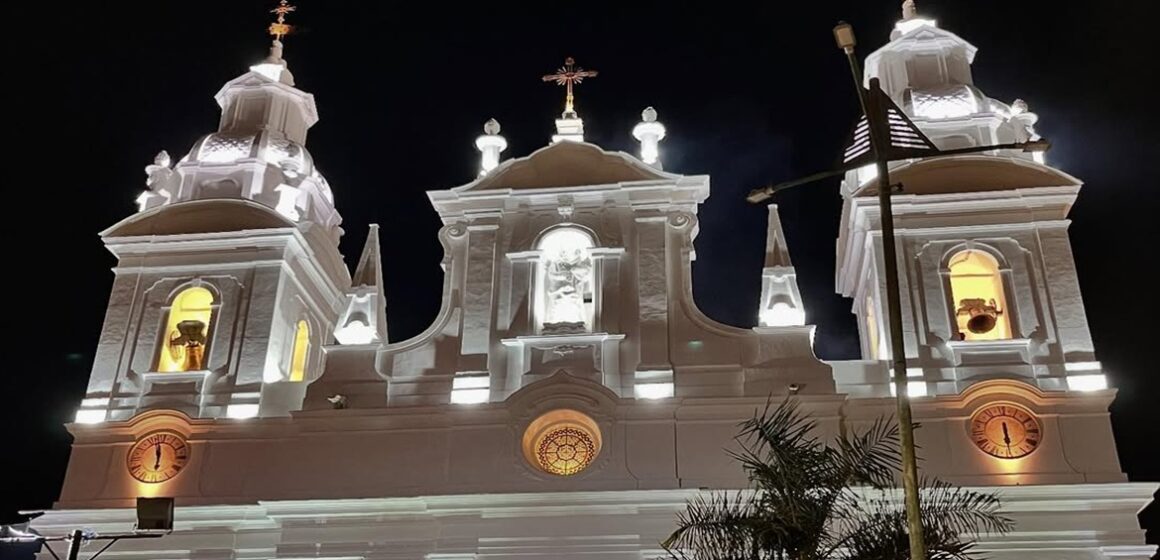Fachada da Catedral da Sé é restaurada e entregue com fogos de artifício