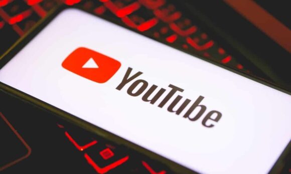 YT-1-e1700577881199 YouTube lança recurso de dublagem automática com inteligência artificial para múltiplos idiomas