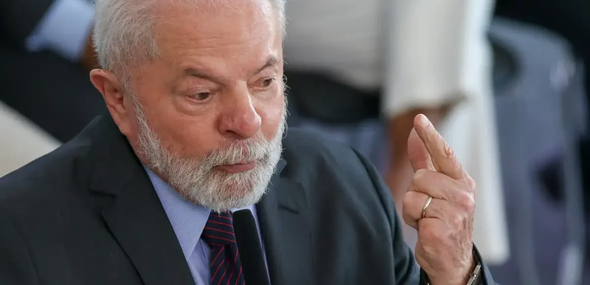 Lula convoca apoiadores a se mobilizarem contra projeto de anistia a envolvidos em 8 de janeiro