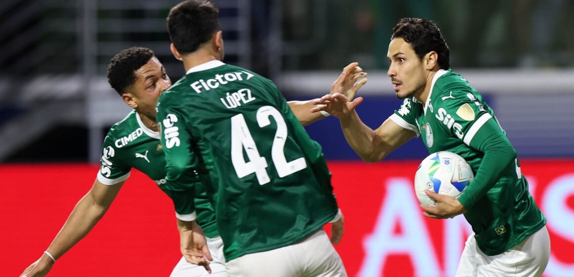 Torcida do Palmeiras memora vitória sobre o LDU que avança à final da Libertadores