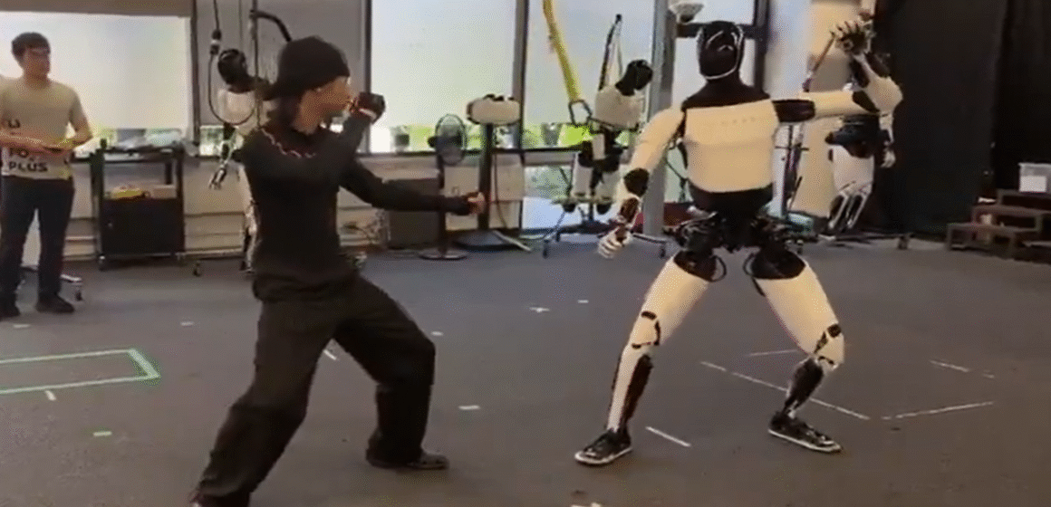 Robô Optimus, da Tesla, demonstra habilidades em Kung Fu em novo vídeo