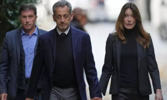 G3x1ReXXsAAVSvV Ex-presidente francês Nicolas Sarkozy inicia pena em prisão parisiense