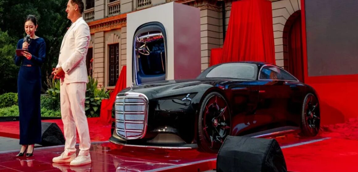 Mercedes-Benz revela Vision Iconic, cupê elétrico que resgata estilo anos 1930 com tecnologia de ponta