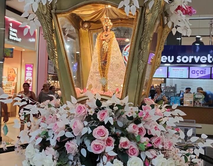 Réplica da Berlinda do Círio está em exposição no Pátio Belém