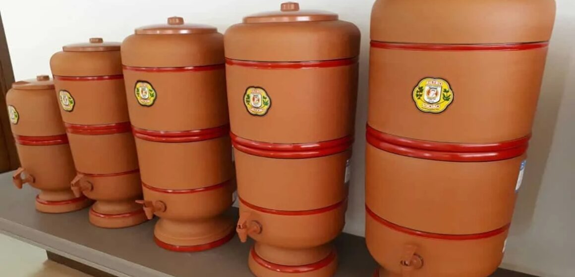 Filtro de barro brasileiro é reconhecido como método eficaz e sustentável de purificação de água